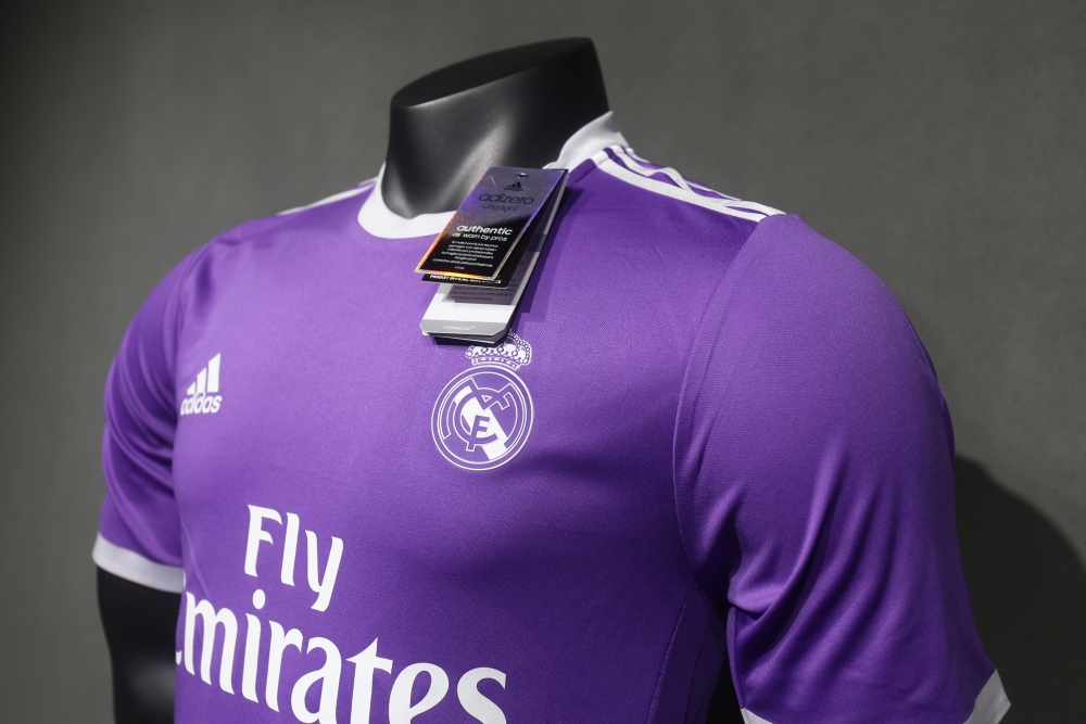 16-17 Real Madrid away Retro jerseys （Player ）