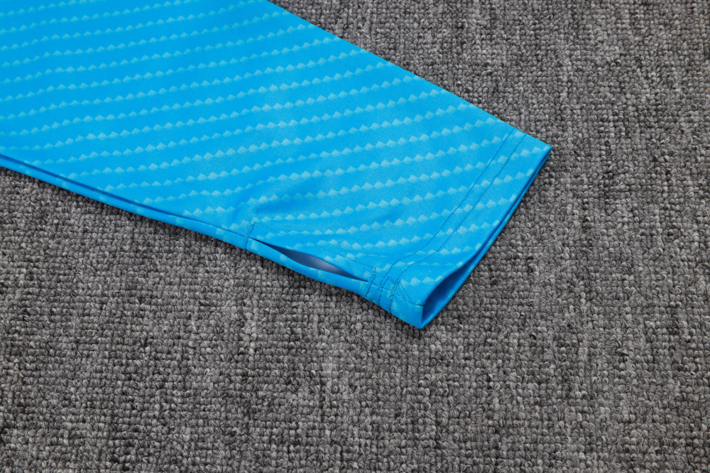 B2588 # _2526 Half Pull Naples Blue