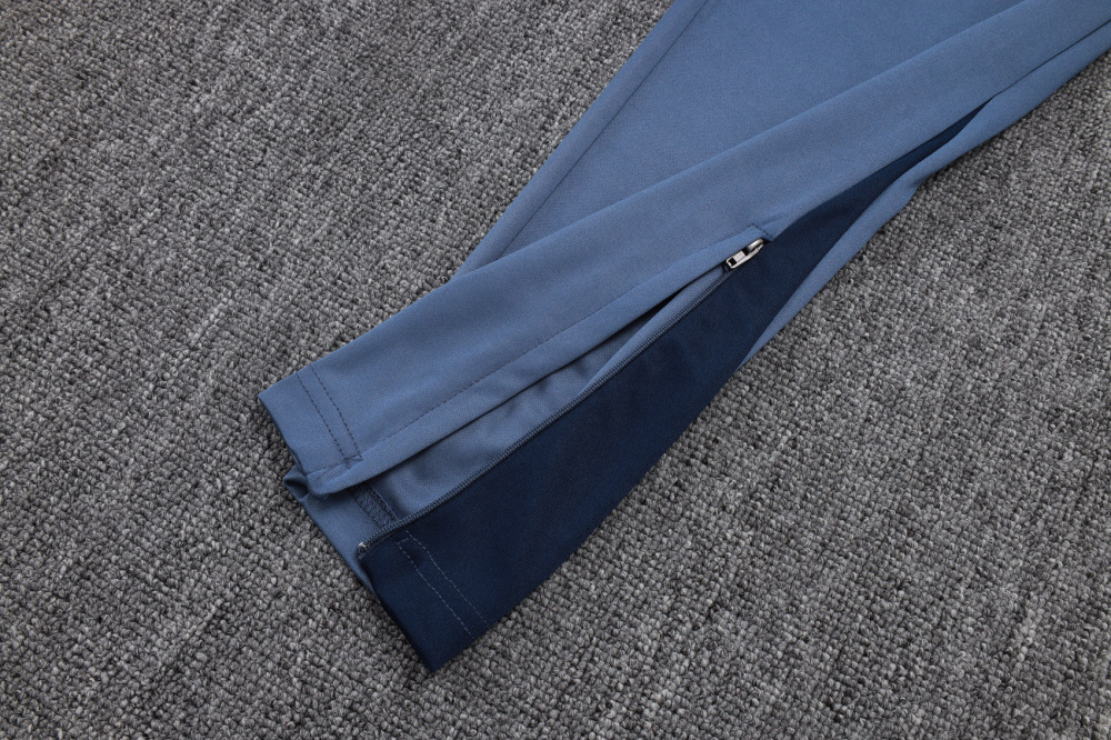 B25104 # _2526 Half Pull Paris Grey