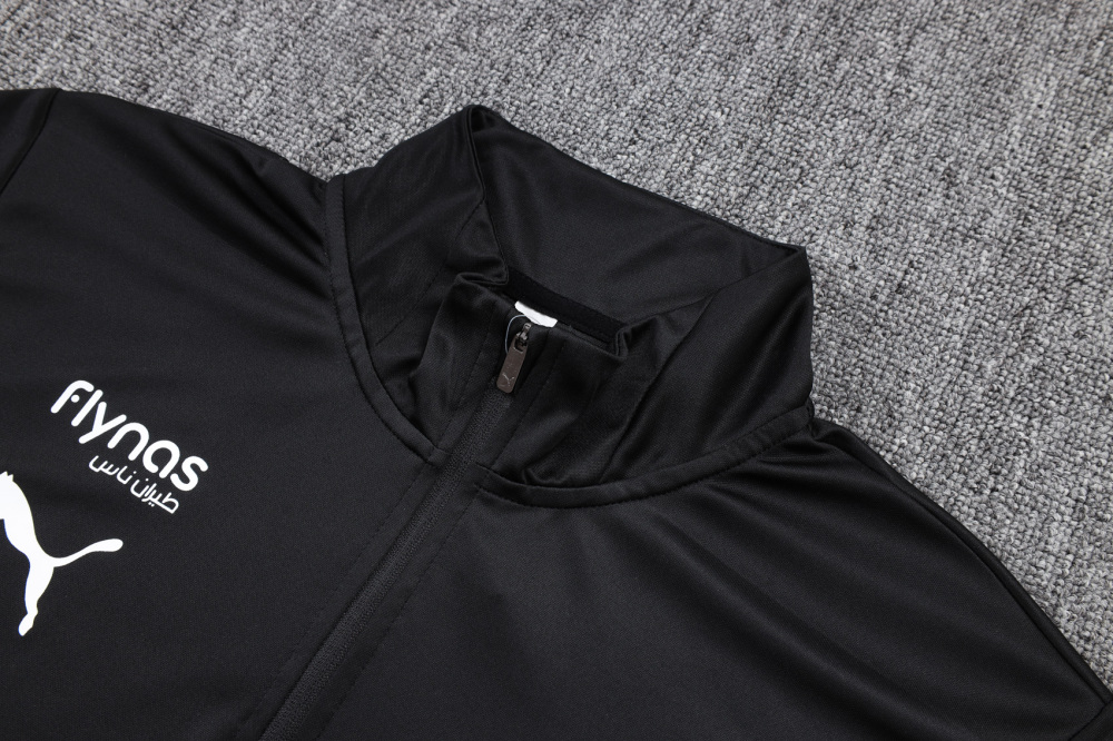 B2598 # _2526 Half Pull Crescent Black