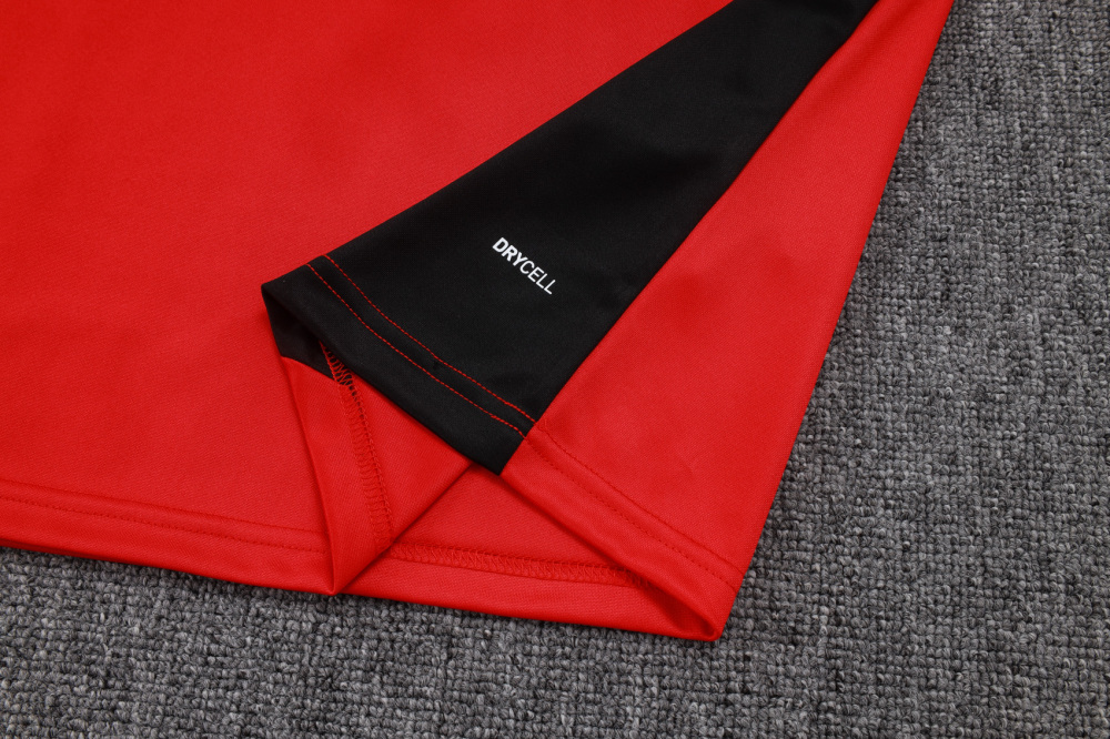 B2599 # _2526 Half Pull Crescent Red