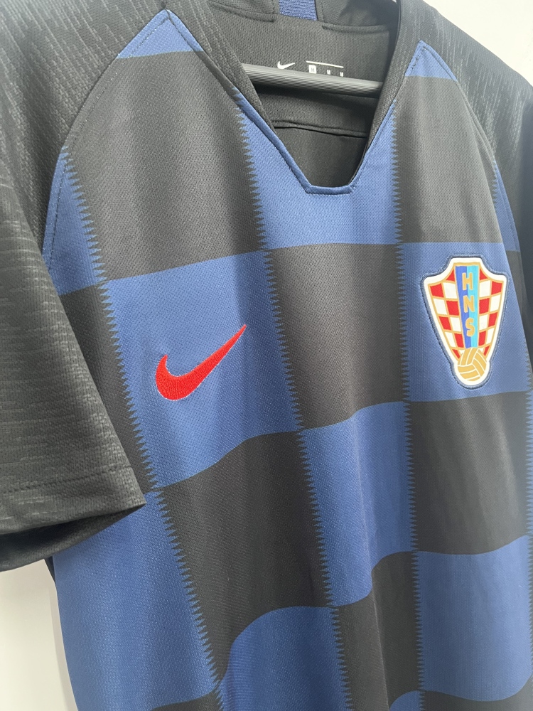 2018 Croatia  away retro jersey