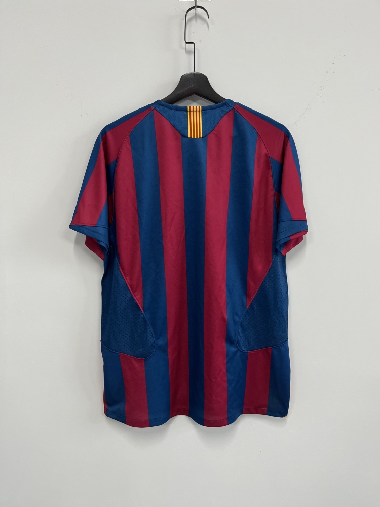 05-06 Barcelona home Retro jerseys （La Liga version）