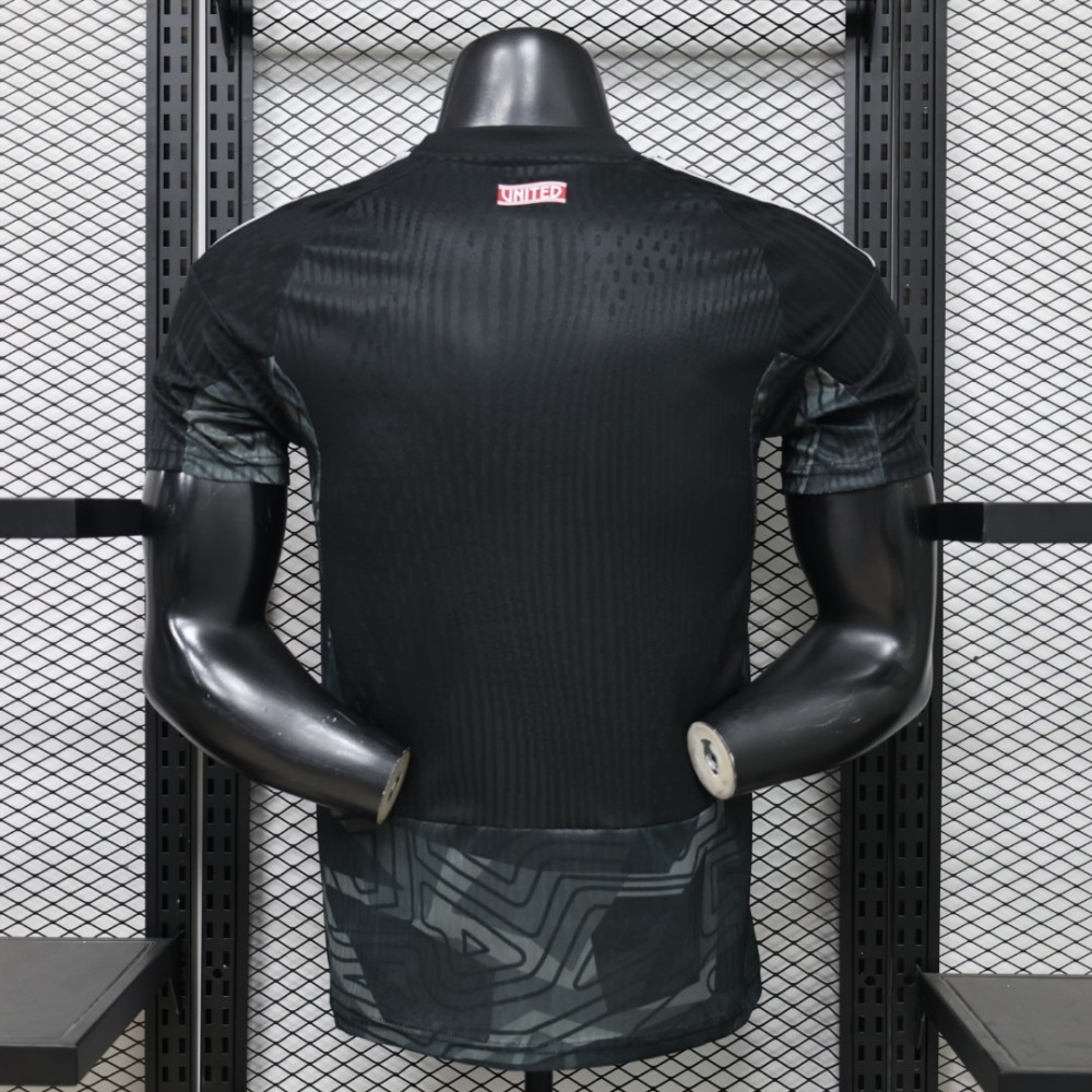26-27 Manchester United goalkeeper jersey Player version（26-27曼联门将球衣黑色-球员版）