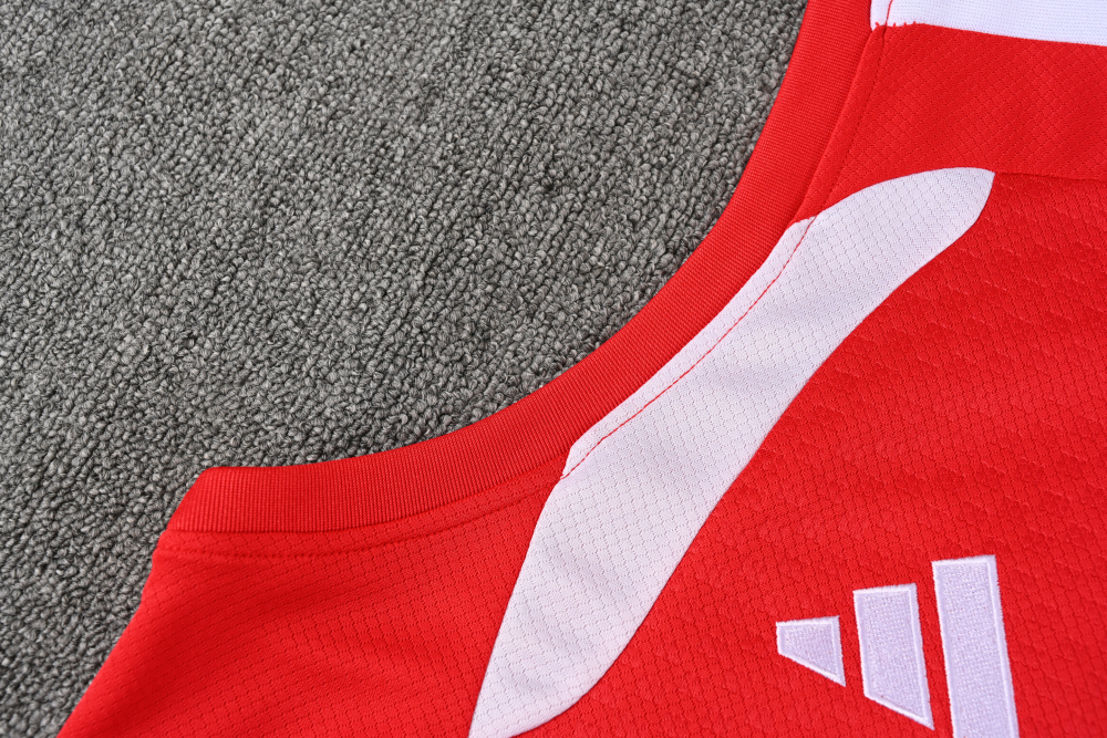 26-27 Arsenal tank top training uniform（背心训练服）