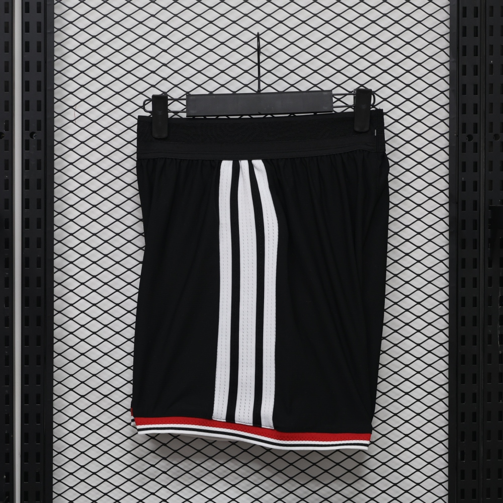 26-27 Manchester United away Player version football  shorts （26-27曼联客场球员版裤子）