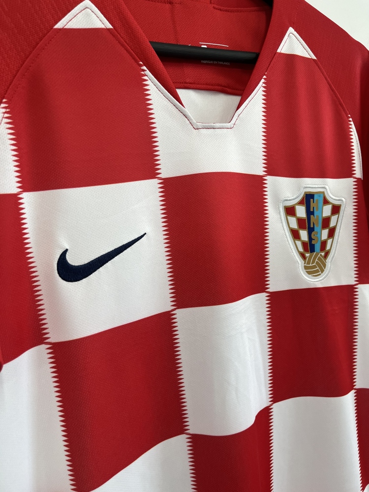 2018 Croatia home retro jersey （2018克罗地亚主场）