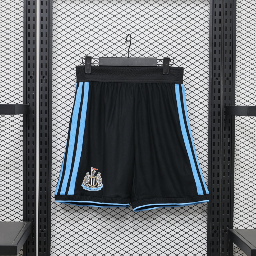 26-27 Newcastle home player version football  shorts （26-27纽卡斯主场球员版裤子）