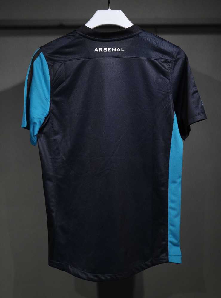 11-12 Arsenal away payer  Retro jerseys （11-12阿森纳客场复古球员版 ）
