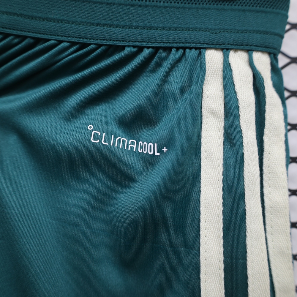 26--27 Real Madrid away  player version football  shorts （26-27皇马客场球员版裤子）