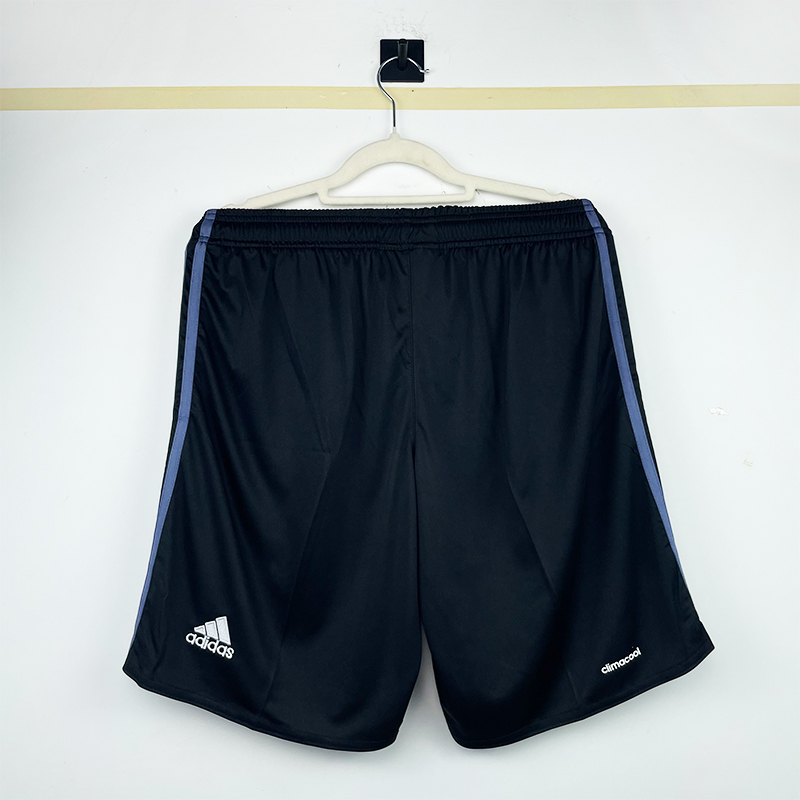 16-17 Real Madrid two away Retro Shorts（16-17皇马二客黑色裤子）