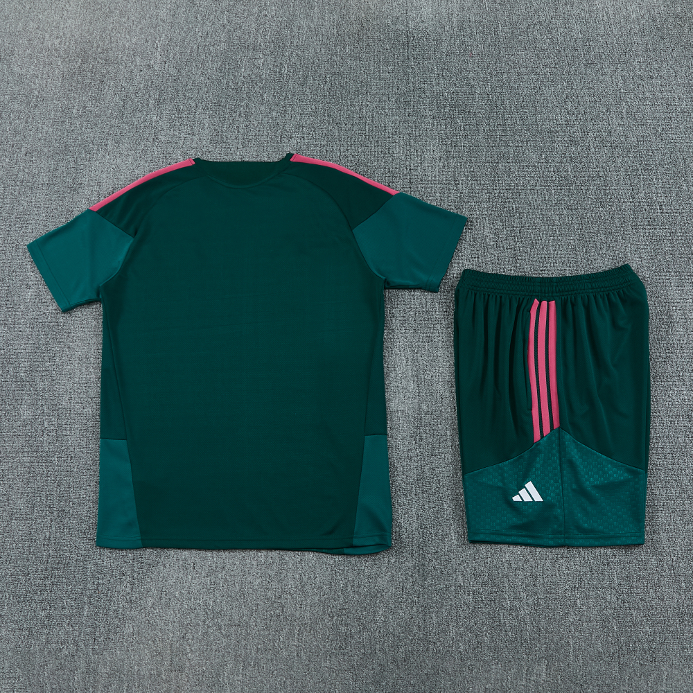 2627 Real Madrid short sleeved training uniform（短袖训练服）