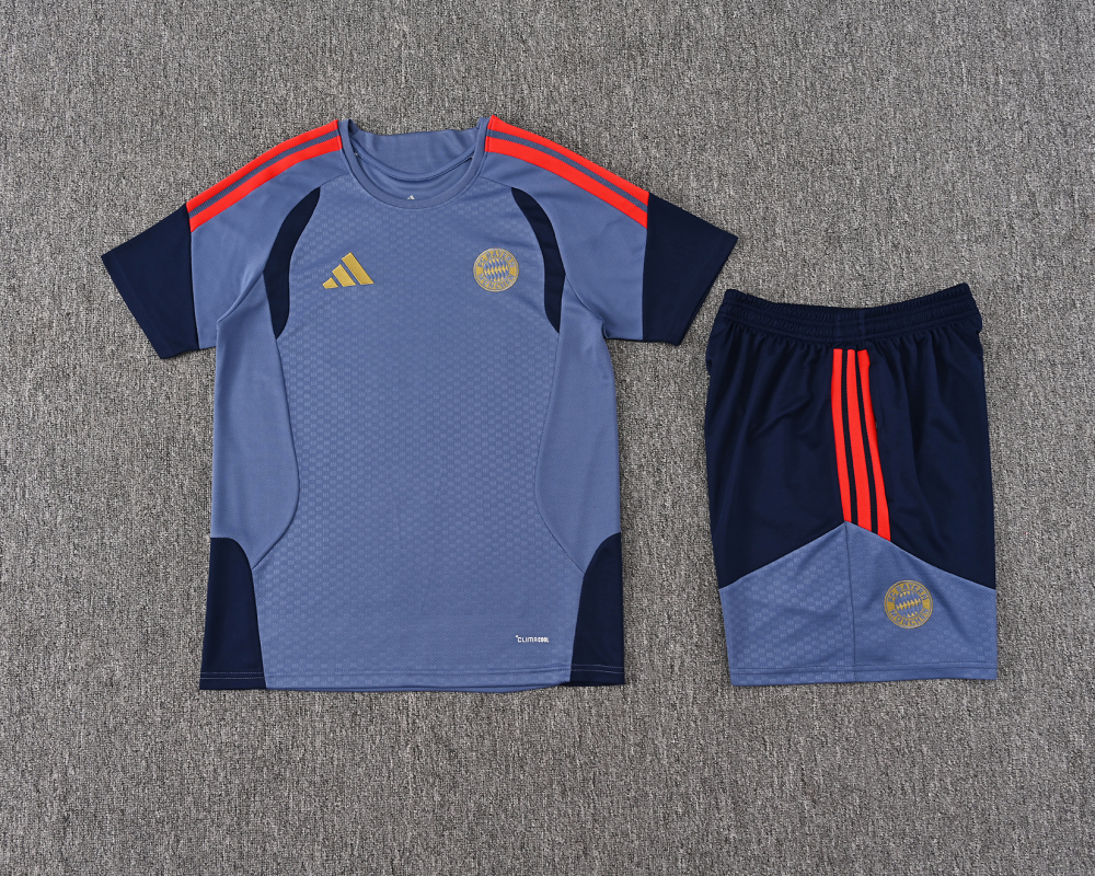 2627 Bayern short sleeved training uniform（短袖训练服）