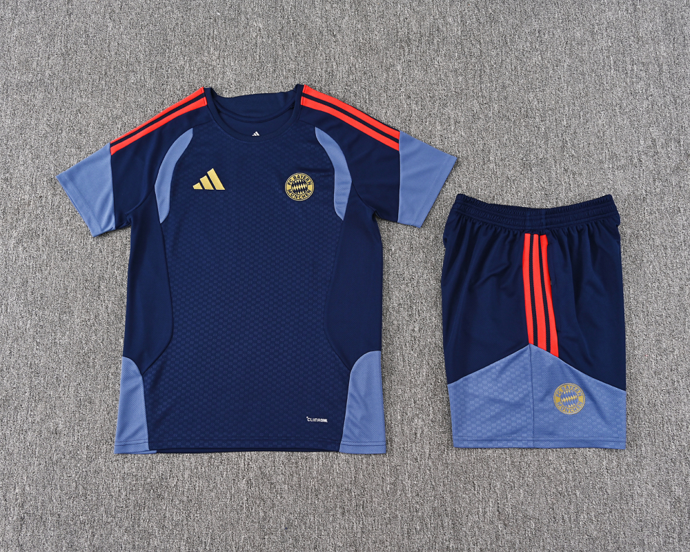 2627 Bayern short sleeved training uniform（短袖训练服）