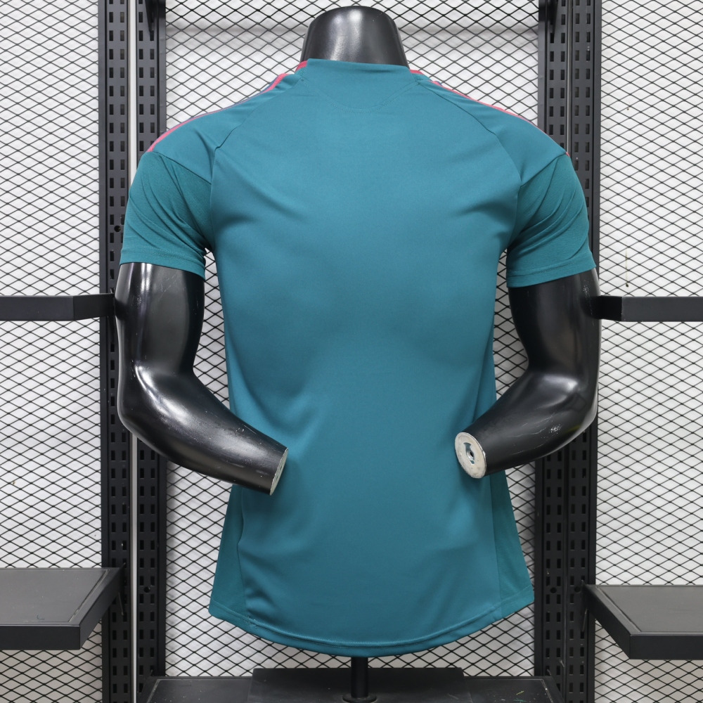 26-27 Real Madrid training suit purple player version（26-27皇马训练服球员版）