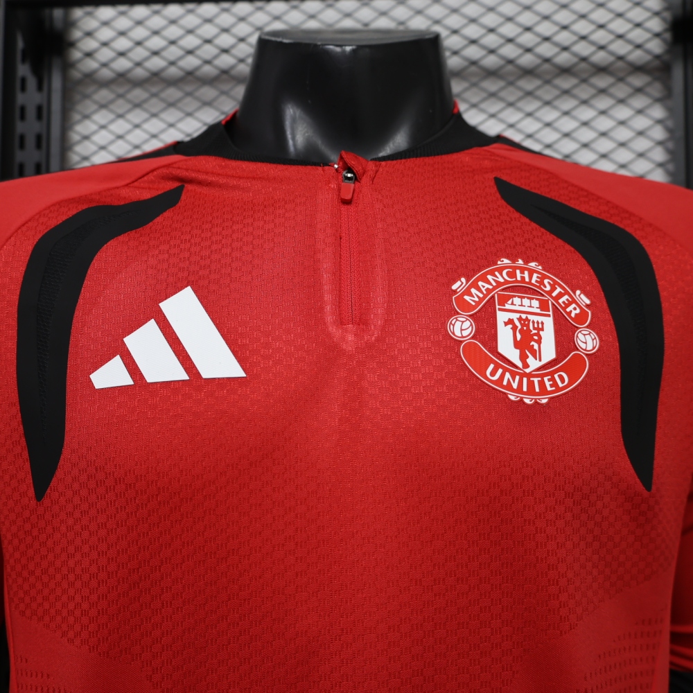 26-27 Manchester United player edition long sleeves training suit top（26-27曼联半拉训练服球员版单上衣）