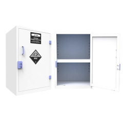 خزانة تخزين شديدة التآكل