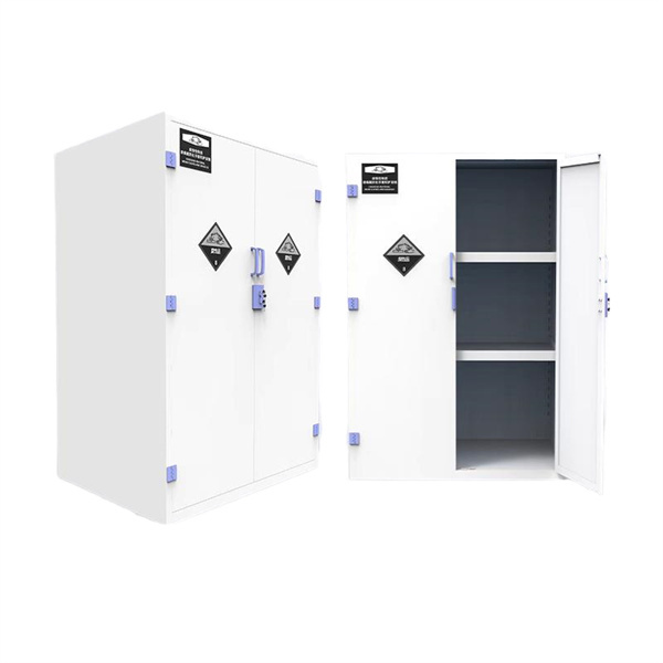 خزانة تخزين شديدة التآكل