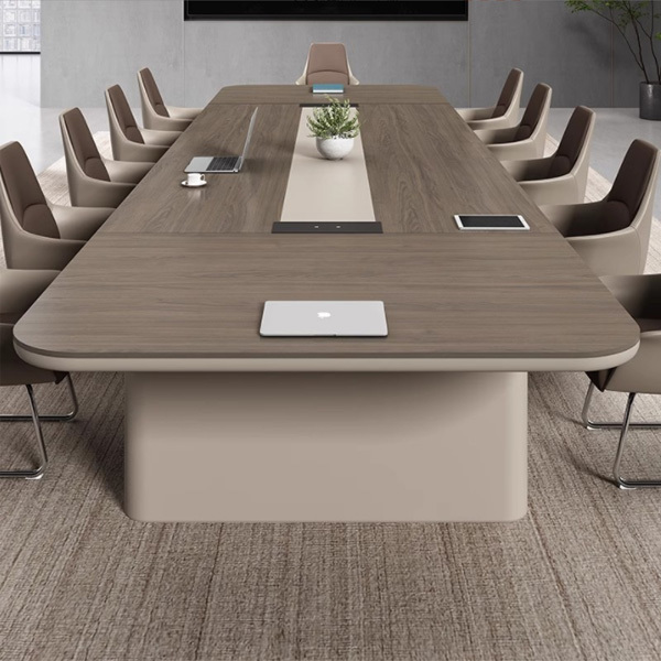 Mesa de conferencias del jefe