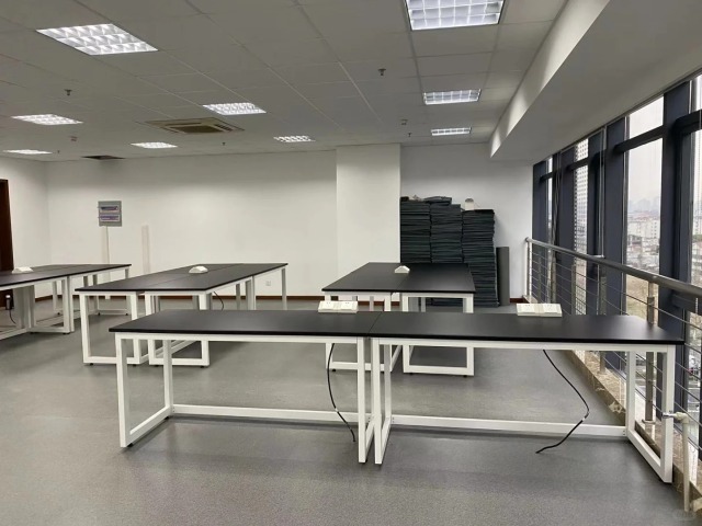 Cheap Price Simple Design Metal Lab Table with Water Sink Modern Mobile Iron Frame Easy Moving 2 Drawers