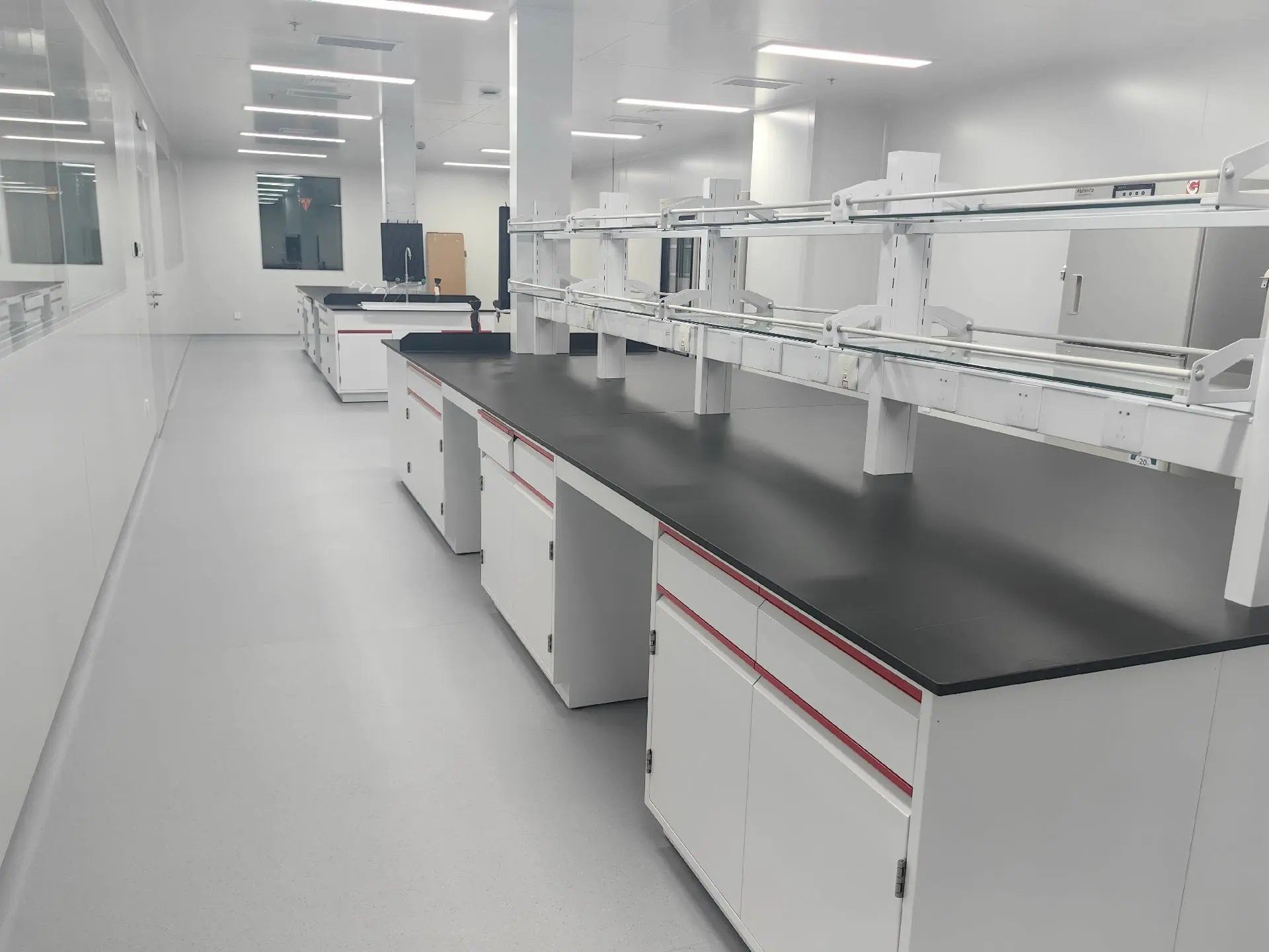 VitalLab All-Steel Laboratory Workbenches for Pharmaceutical Biology Clean Room Use Lab Island Bench