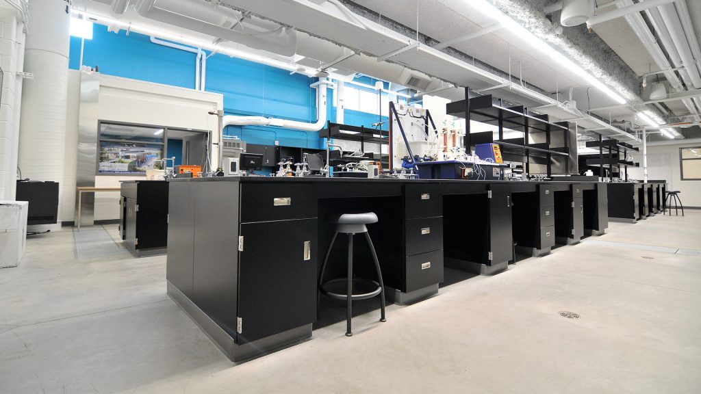 Stainless Steel Worktop Black Color Lab Bench Workstation for Sale