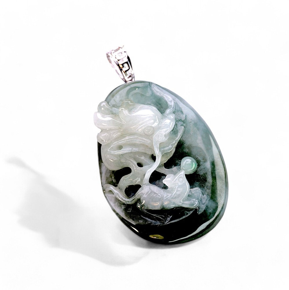 Masterpiece jade pendant 003