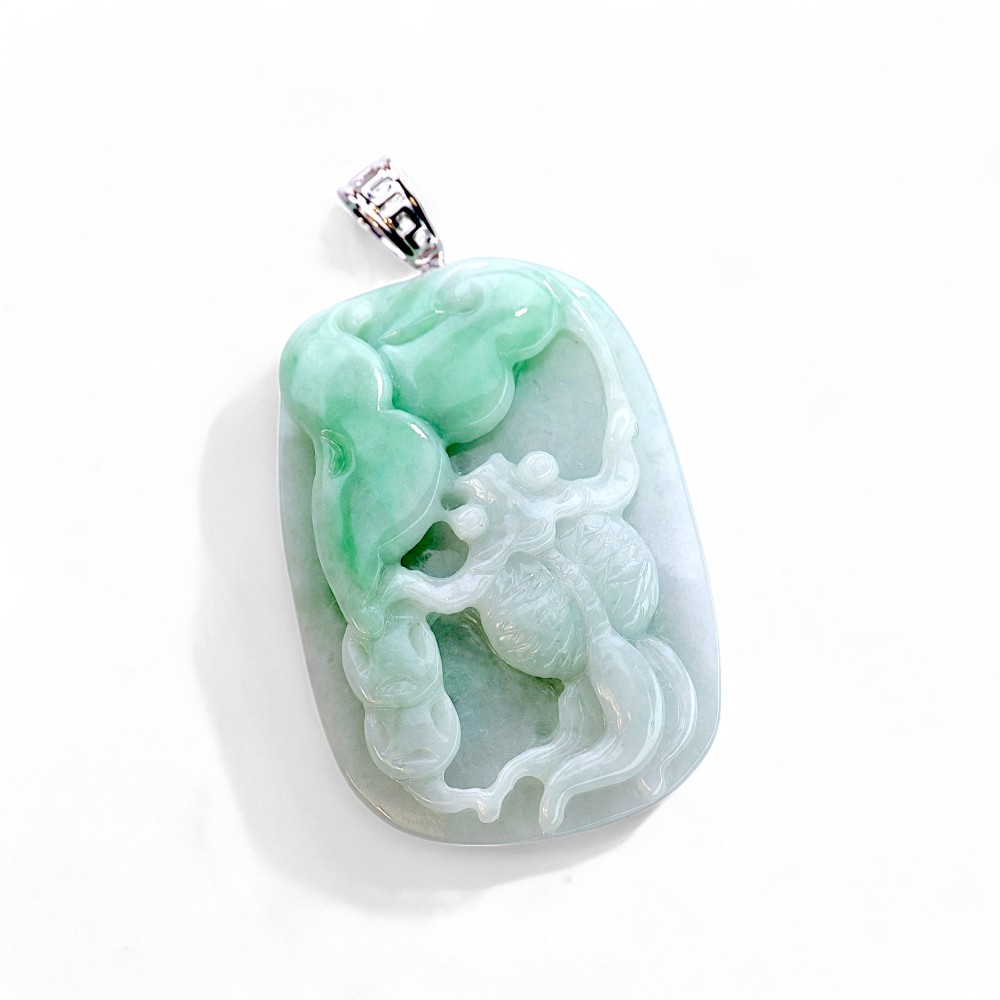 Masterpiece jade pendant 013