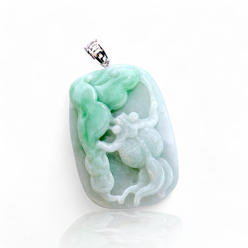Masterpiece jade pendant 013