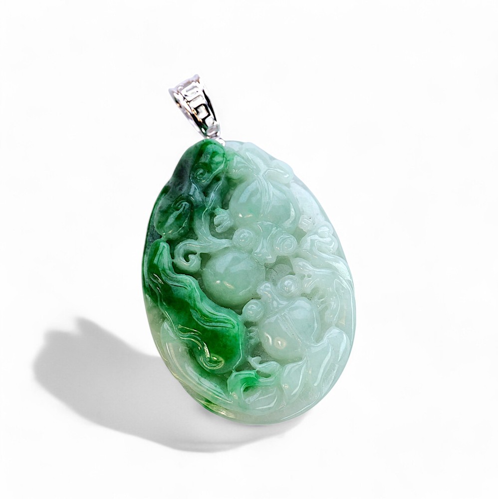 Masterpiece jade pendant 014