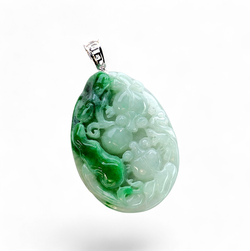 Masterpiece jade pendant 016