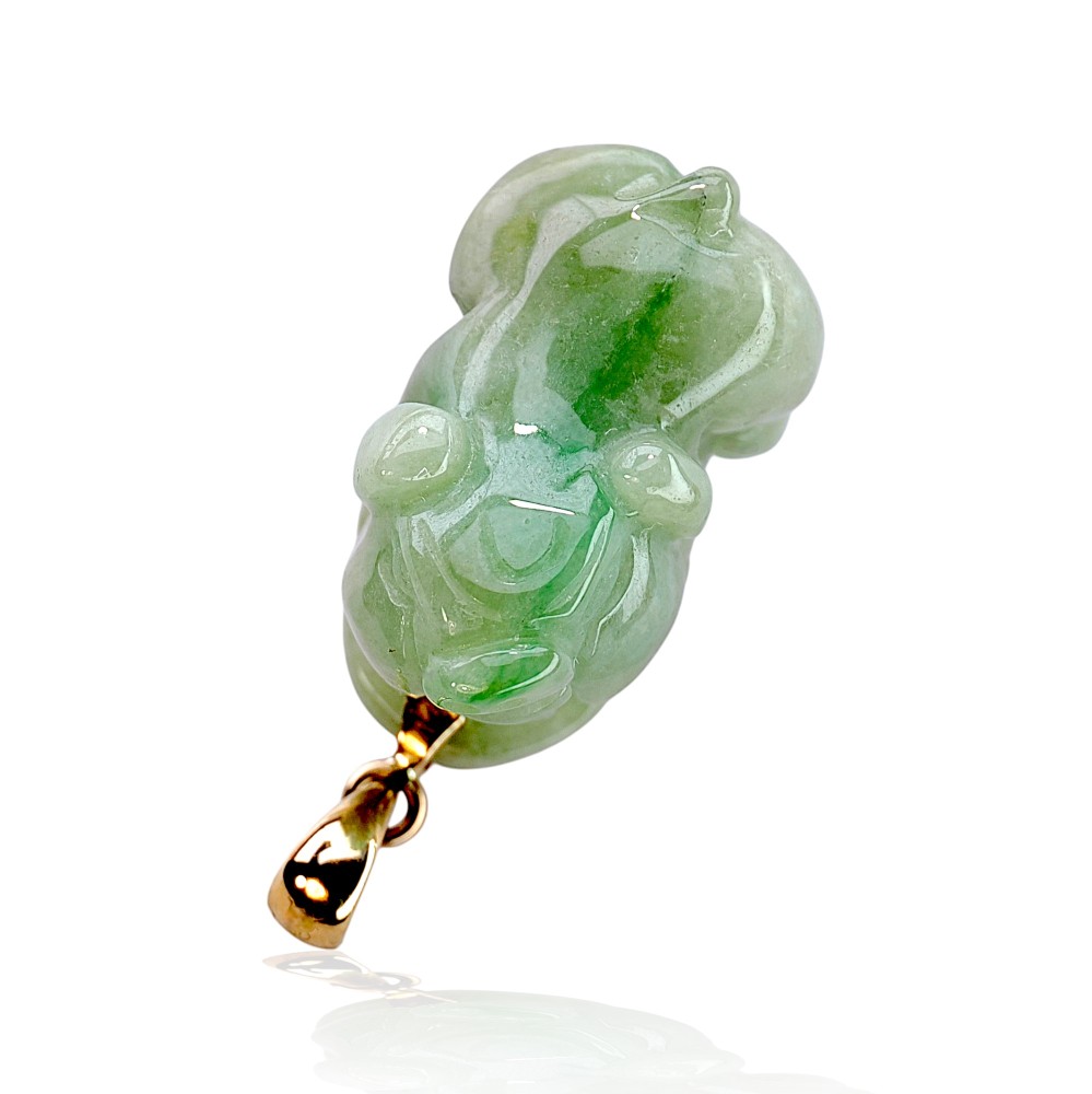 Carved Jade Pendant 033