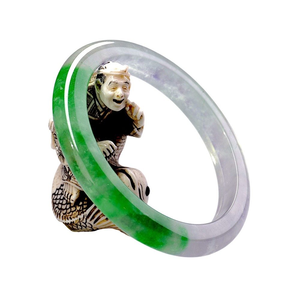 Solid Imperial Green Jade Bangle