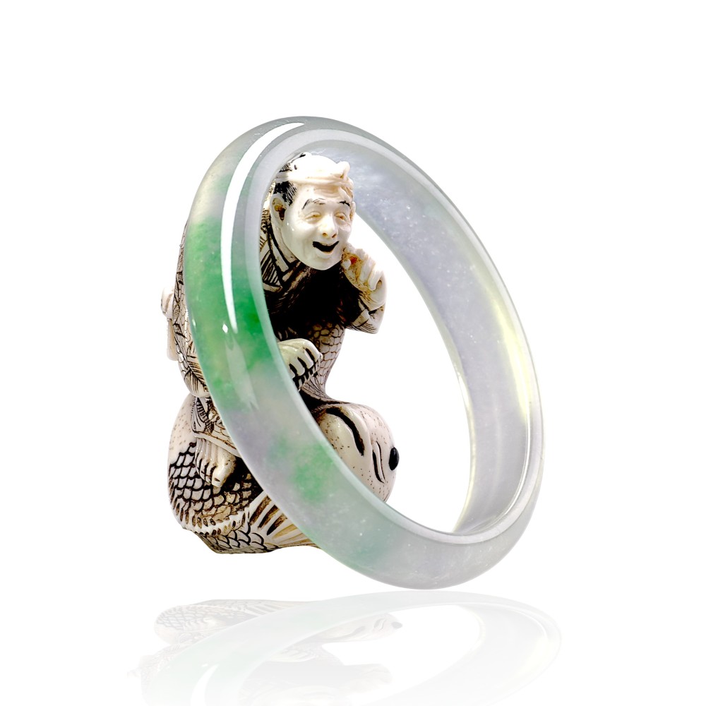 Solid Imperial Green Jade Bangle