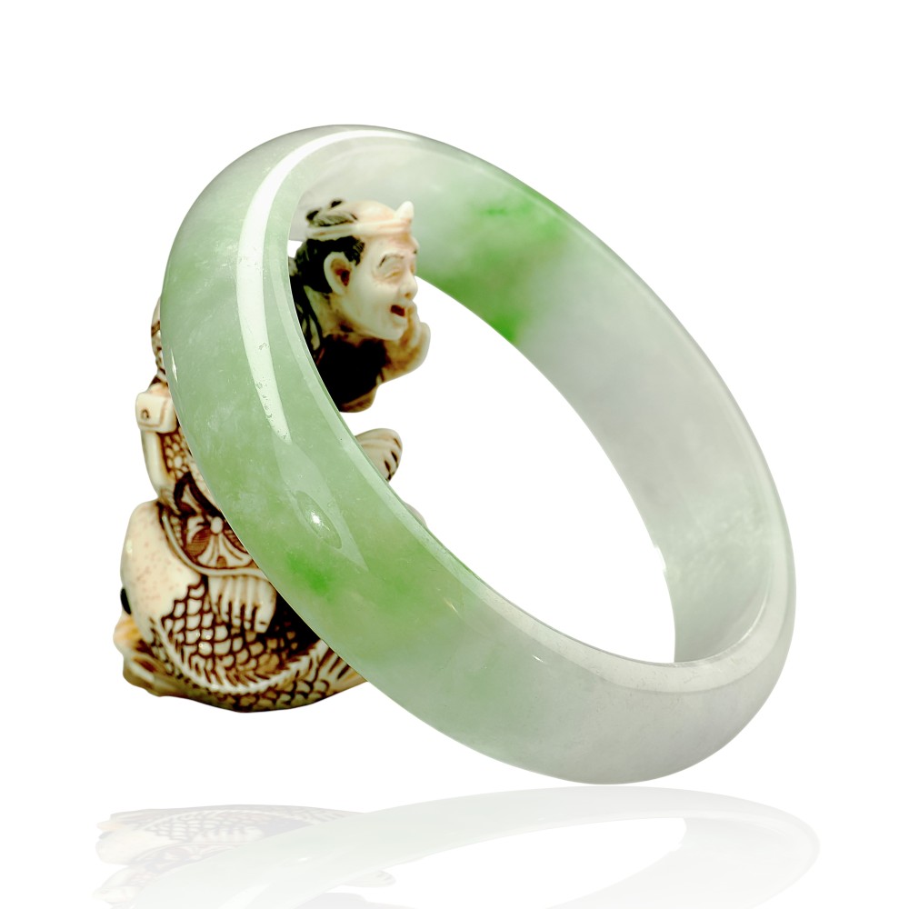 Solid Green Jade Bangle with Inner Diameter 60 to 80 mm