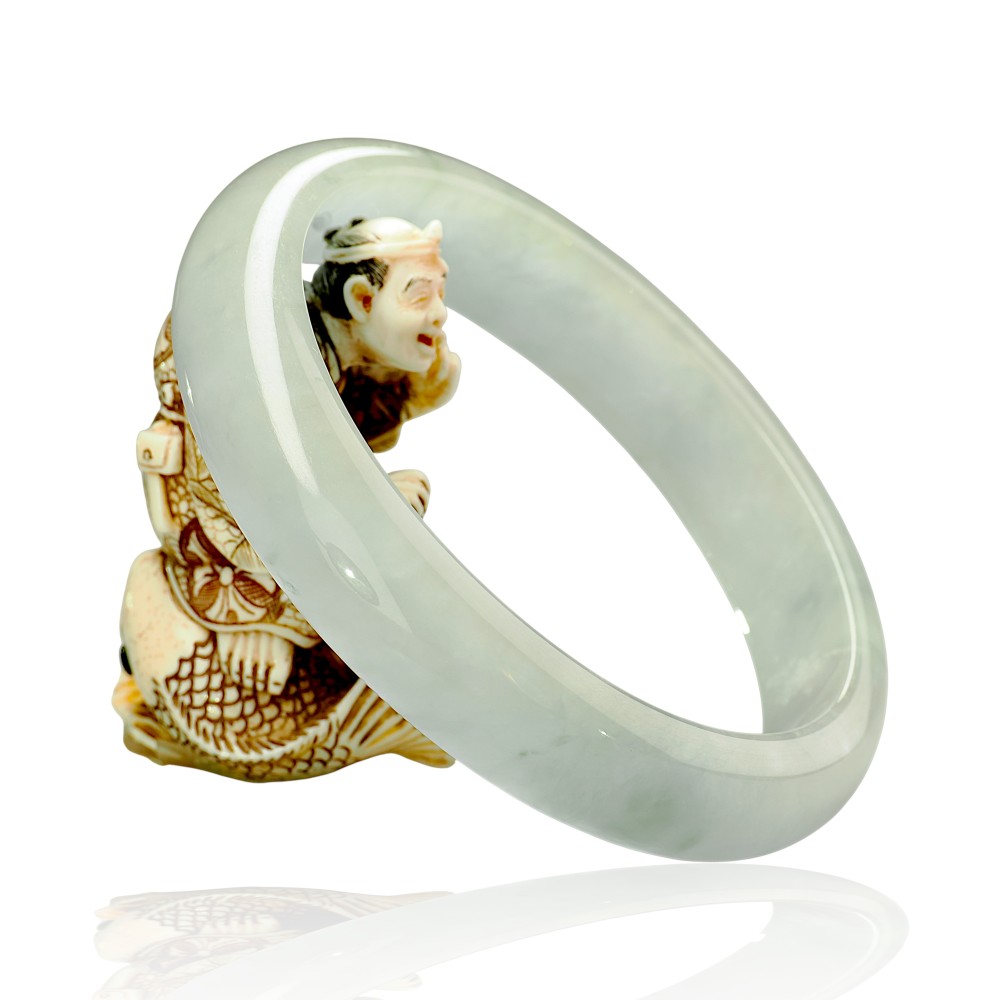 Solid Green Jade Bangle with Inner Diameter 60 to 80 mm