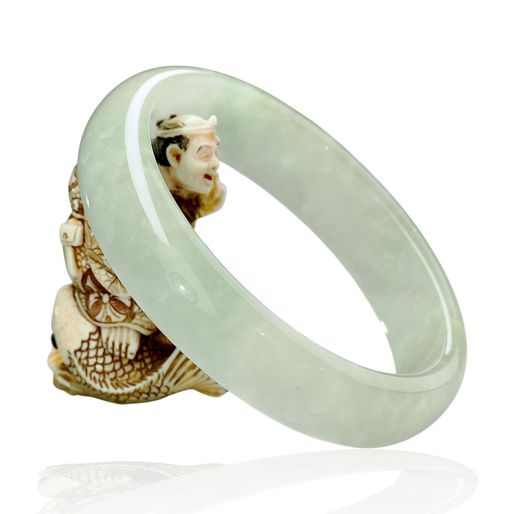 Solid Green Jade Bangle with Inner Diameter 60 to 80 mm