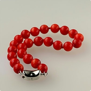 Solid 14K Gold Coral Bracelet