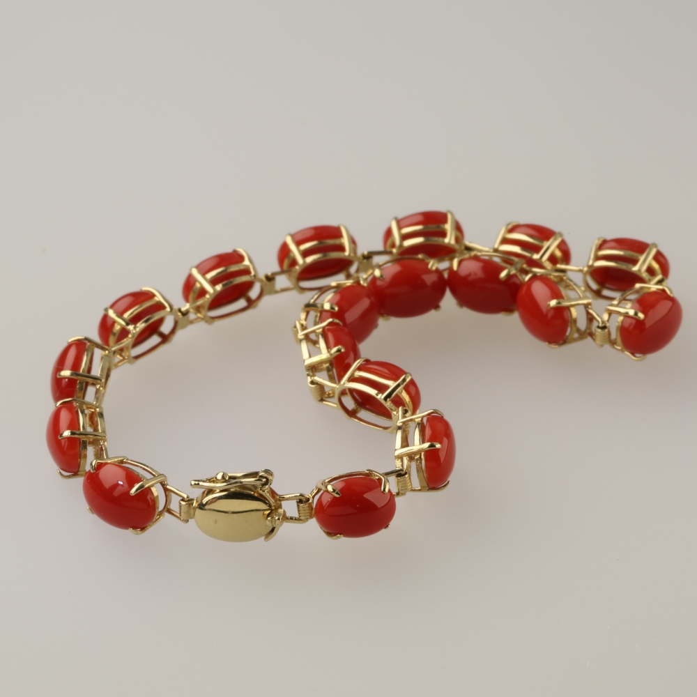 Solid 14K Gold Coral Bracelet