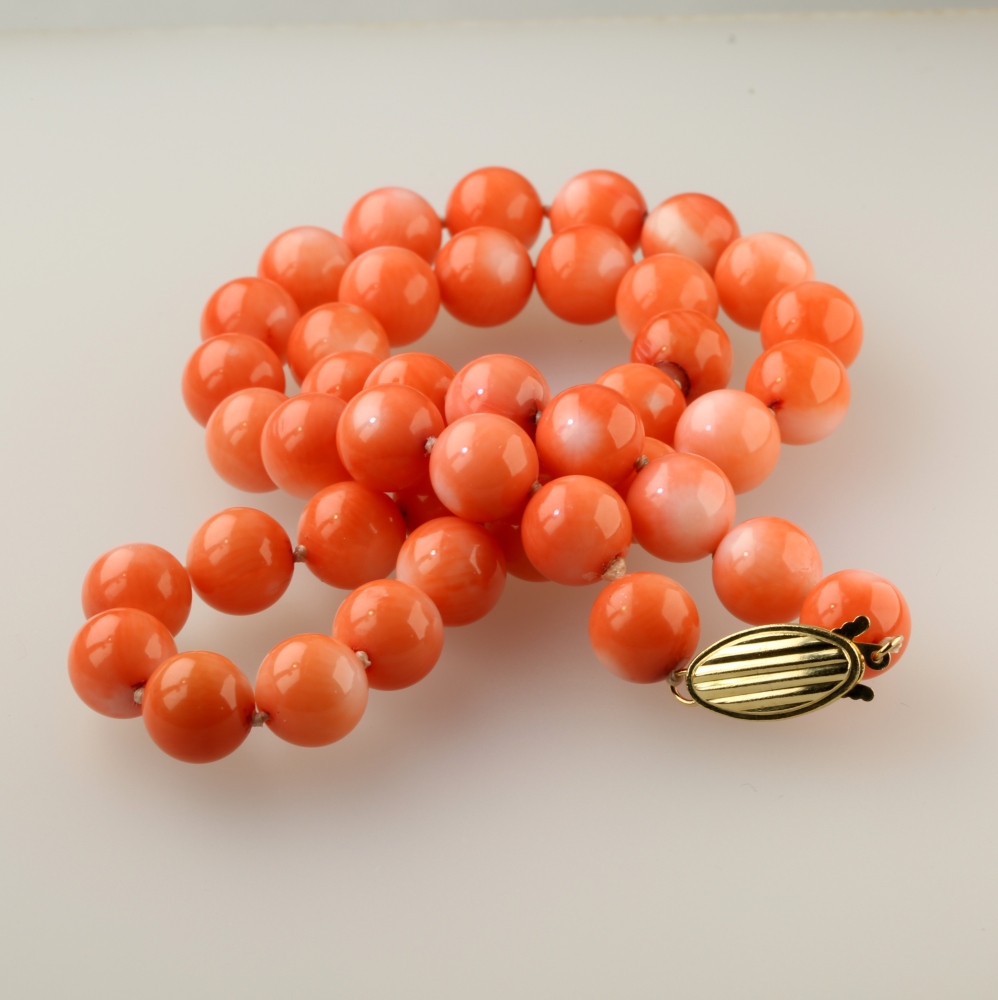 Solid 14K Gold Coral Necklace
