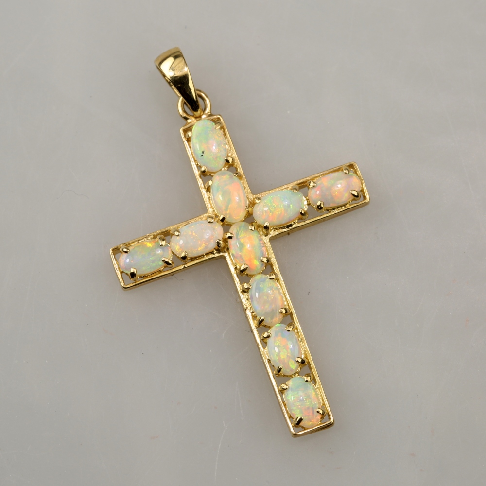 14K Gold Fire Opal Pendant