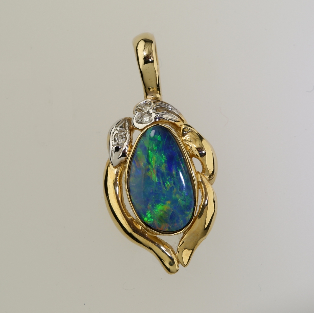 14K Gold Fire Opal Pendant