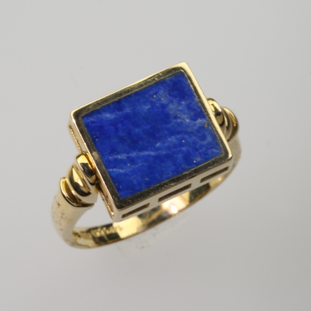 Solid 14K Gold Blue Lapis Ring