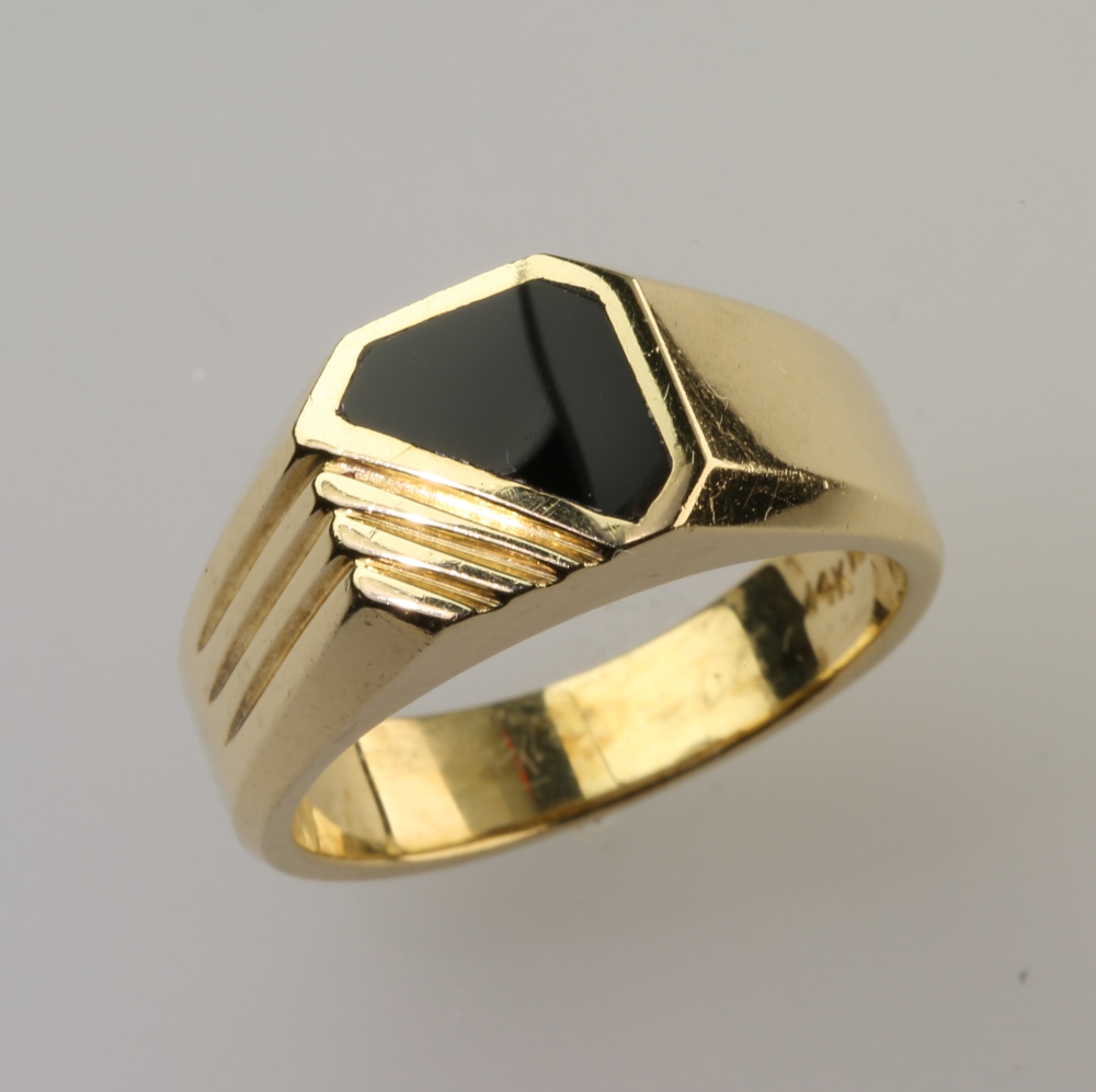 Solid 14K Gold Black Onyx Ring