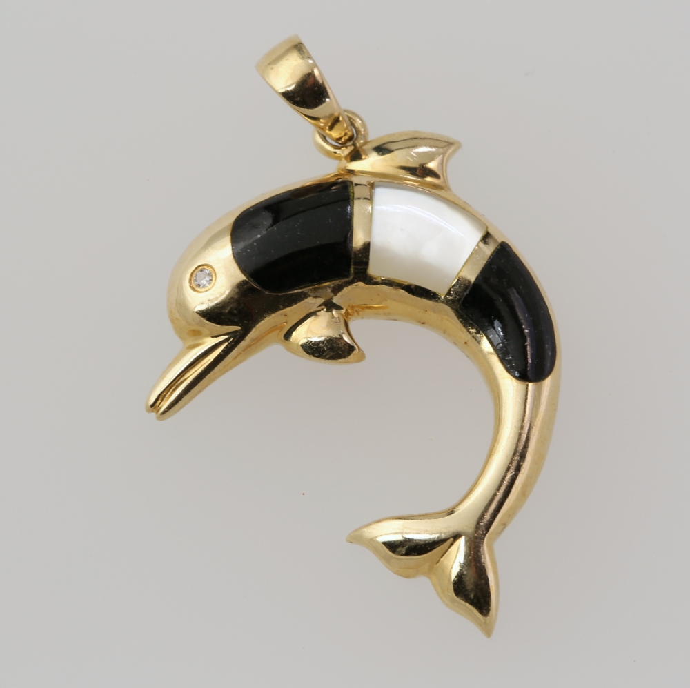 14K Gold Black Onyx Pendant