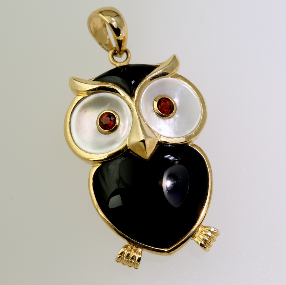 14K Gold Black Onyx Pendant