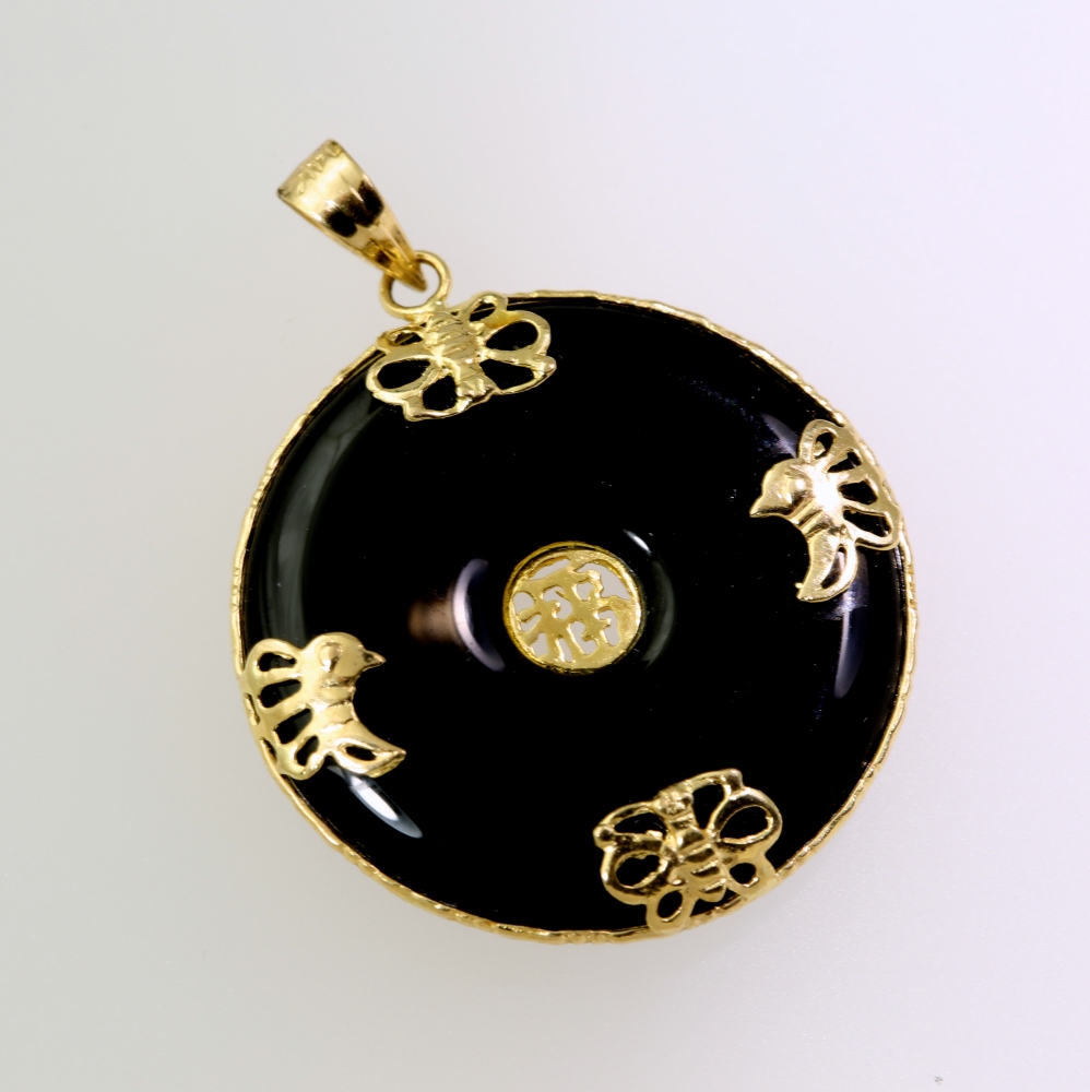 14K Gold Black Onyx Pendant
