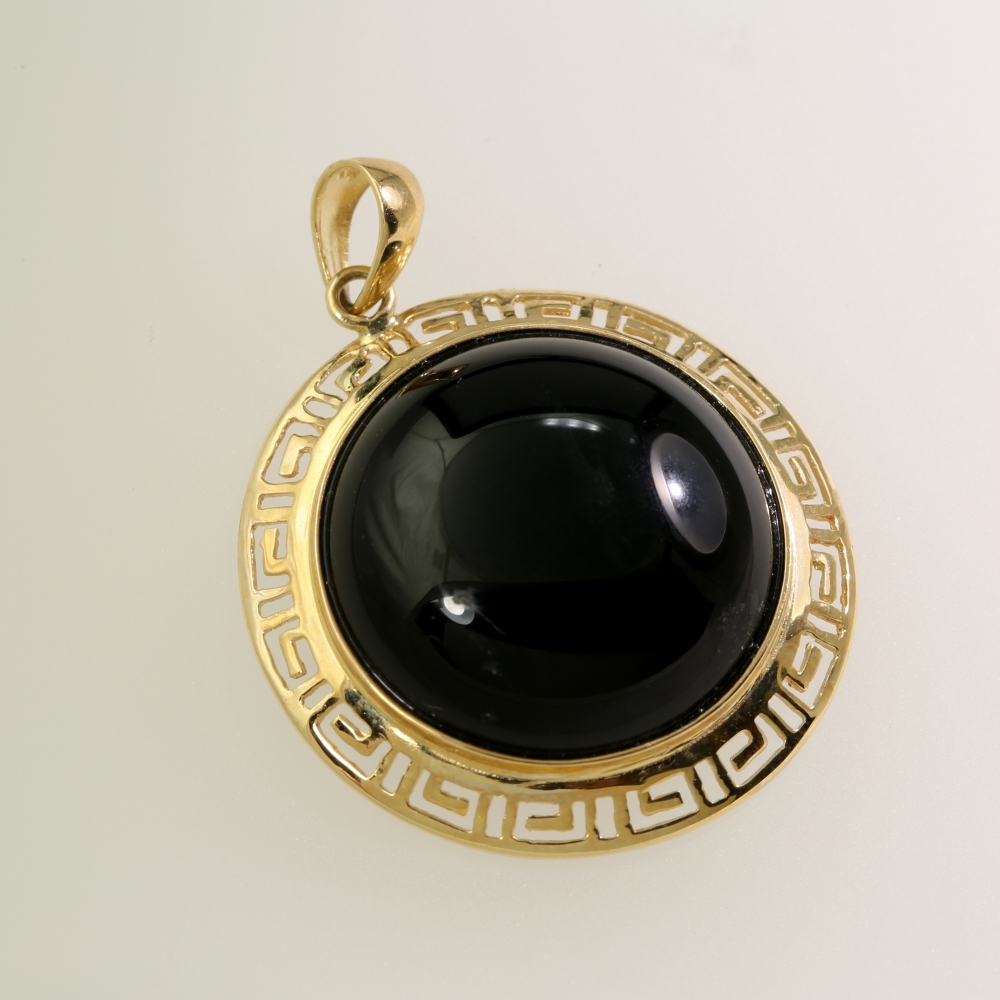14K Gold Black Onyx Pendant