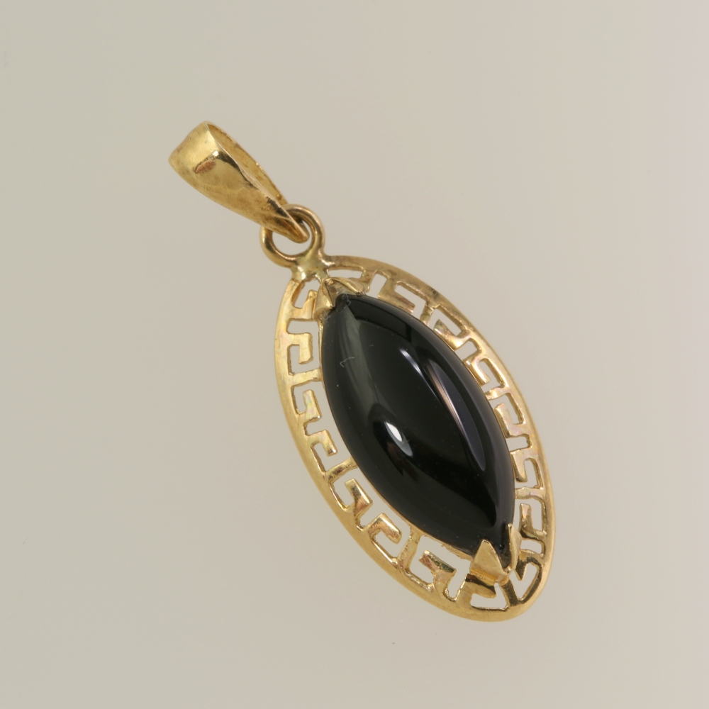 14K Gold Black Onyx Pendant
