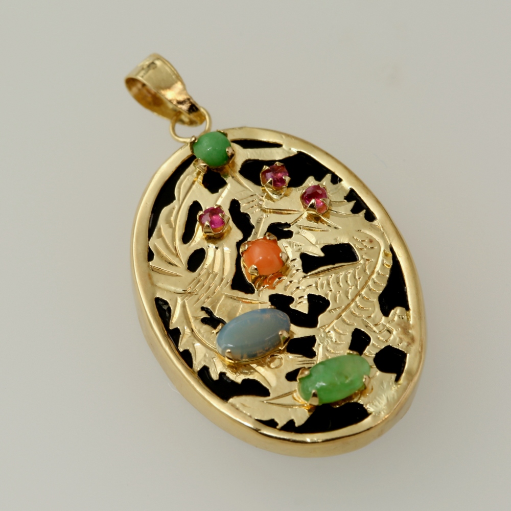 14K Gold Black Onyx Pendant